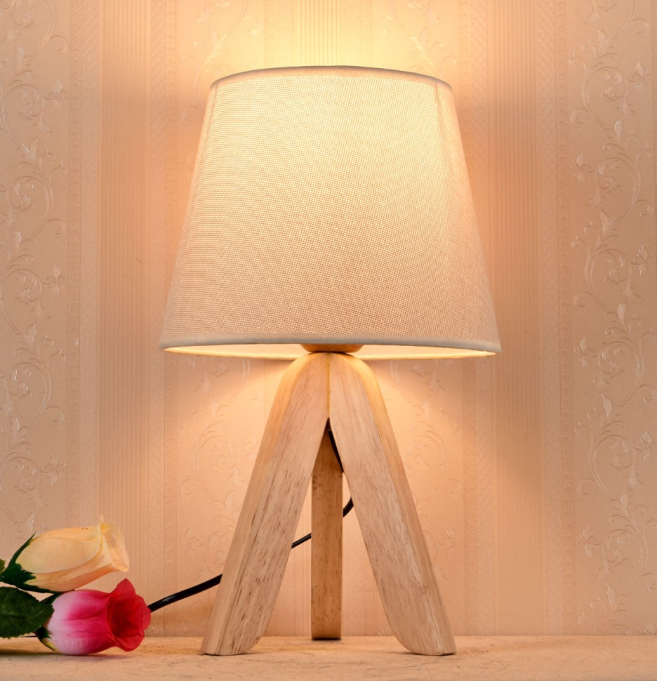 Wooden Tripod Bracket Craft Table Lamp Retro Table Lamps Wooden Bedside Table Lamps with Fabric Lampshade Nordic Style Nightstand Lamps for Home Office Cafe Restaurant HD006